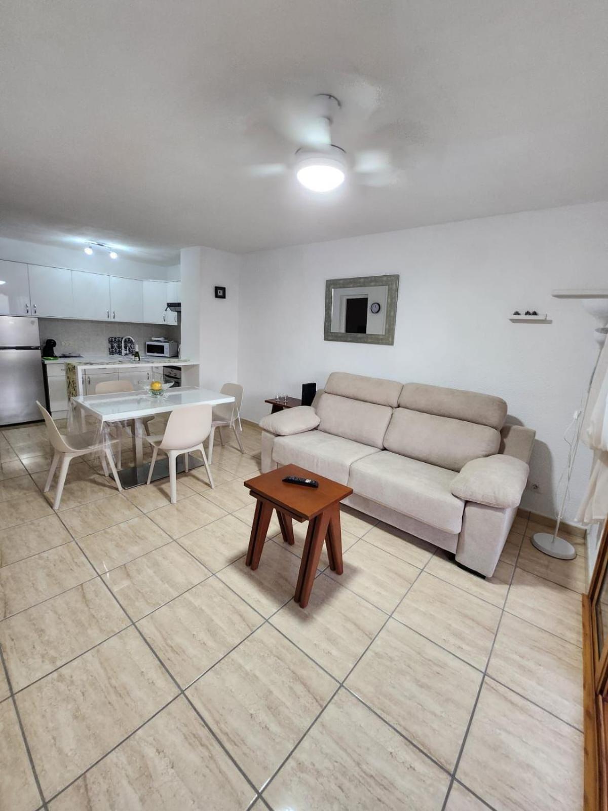 Santiago Beach, Los Cristianos Apartment With Air Conditioning ภายนอก รูปภาพ