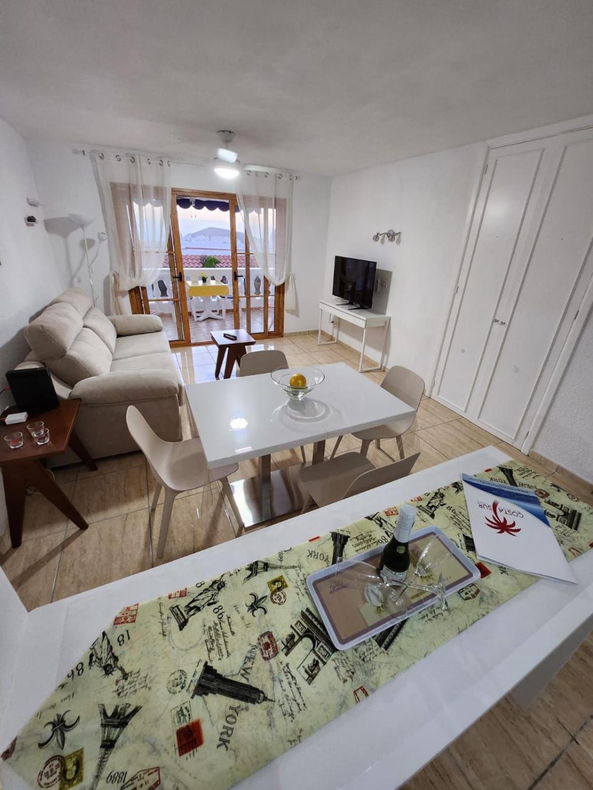 Santiago Beach, Los Cristianos Apartment With Air Conditioning ภายนอก รูปภาพ
