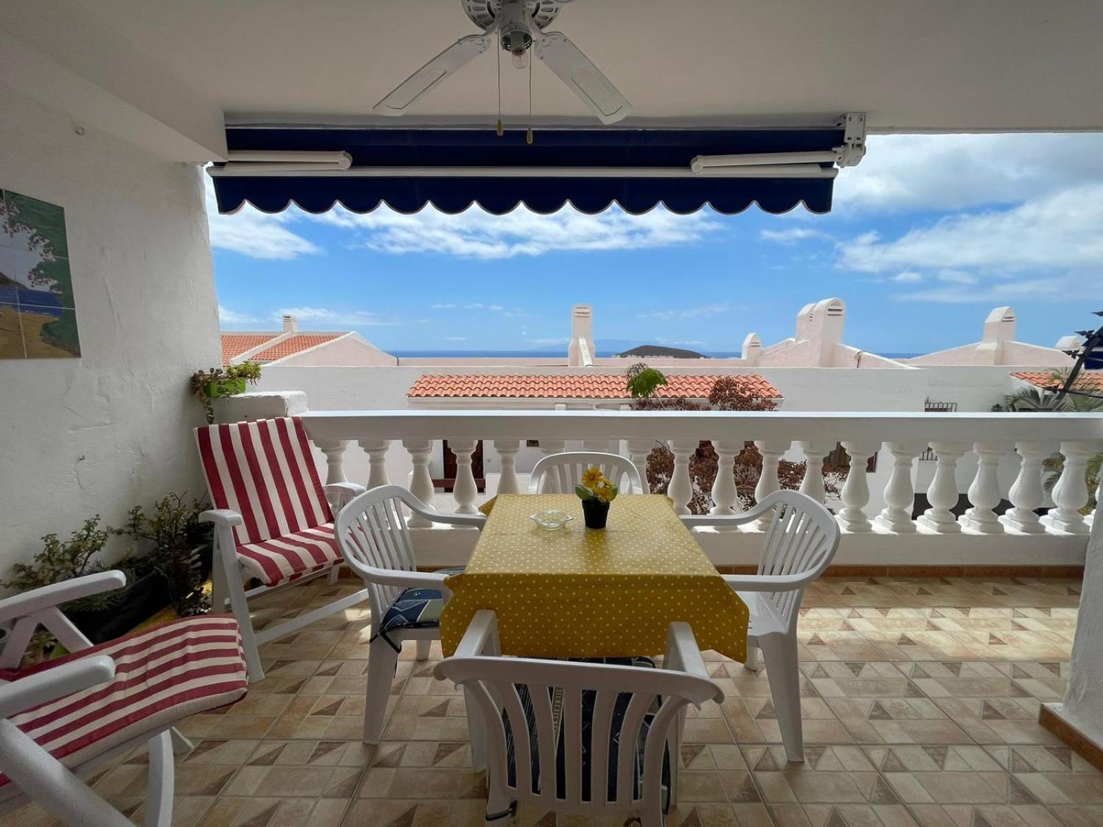 Santiago Beach, Los Cristianos Apartment With Air Conditioning ภายนอก รูปภาพ